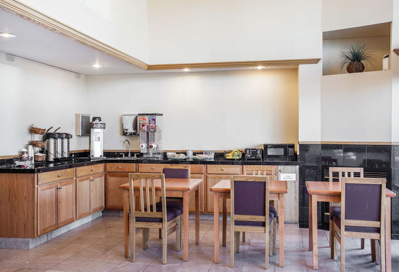 هتل Econo Lodge Federal Way