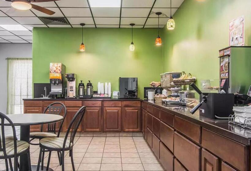 فندق Econo Lodge Fort Payne