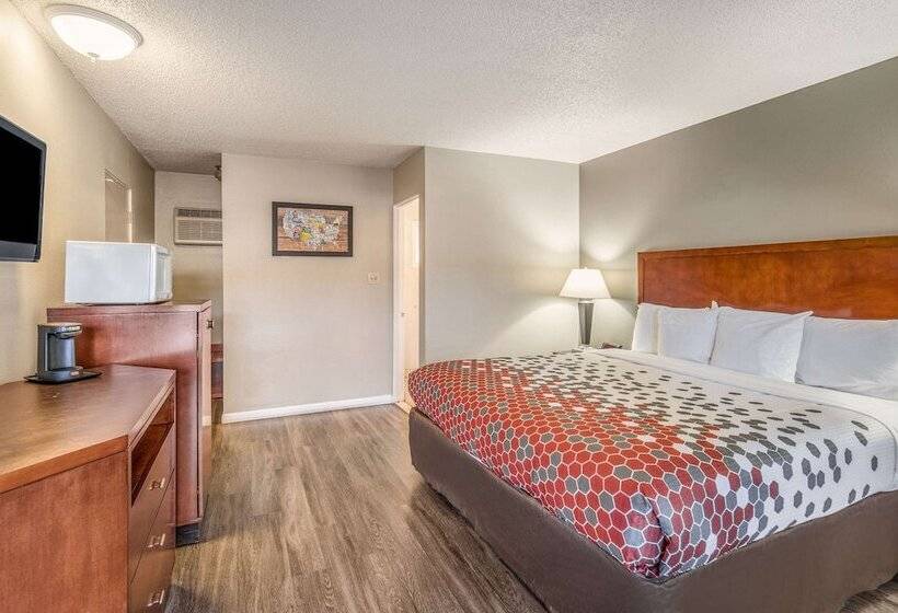 ホテル Econo Lodge Inn & Suites