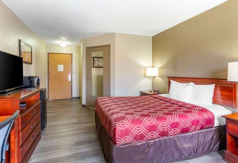 호텔 Econo Lodge Inn & Suites