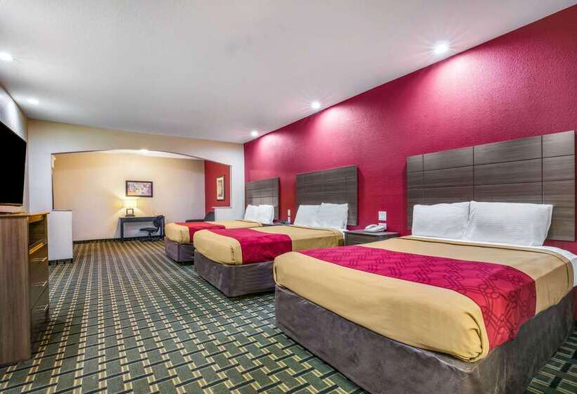 فندق Econo Lodge Inn & Suites