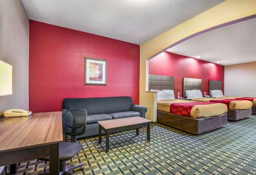 فندق Econo Lodge Inn & Suites
