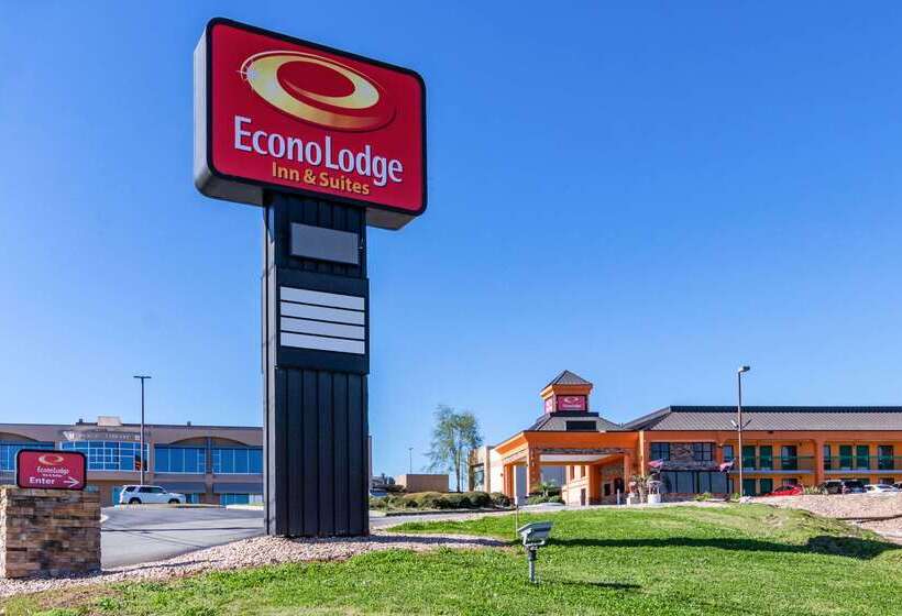 Отель Econo Lodge Inn & Suites
