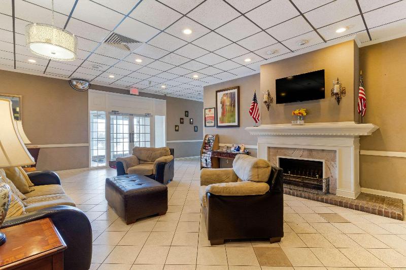 בית מלון כפרי Days Inn By Wyndham Hinesville Near Fort Stewart, Newly Renovated, Free Hot Breakfast, Restaurant An