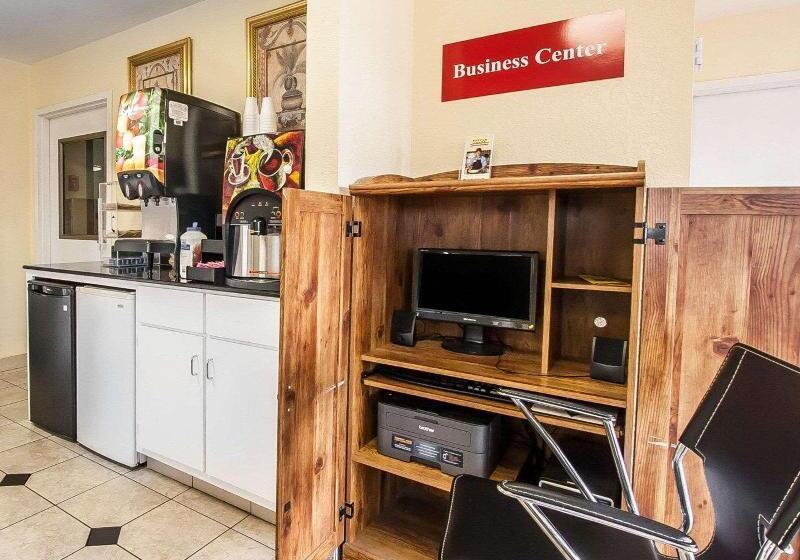 Motel 6 Prattville, Al