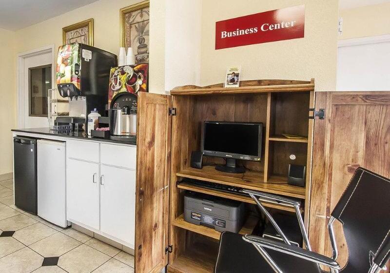 Motel 6 Prattville, Al