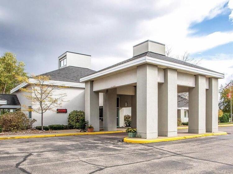 فندق Econo Lodge Wausau   Rothschild
