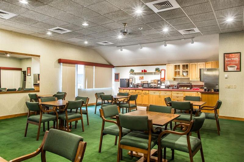 فندق Econo Lodge Wausau   Rothschild