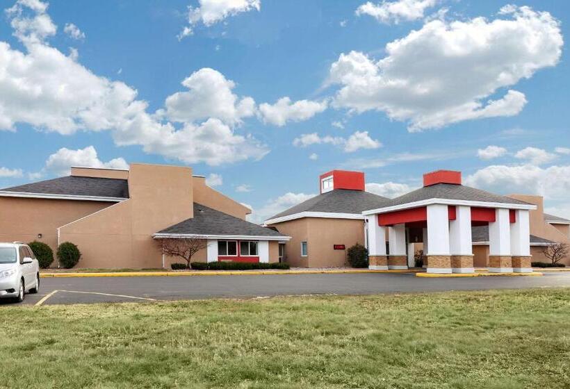 فندق Econo Lodge Wausau   Rothschild