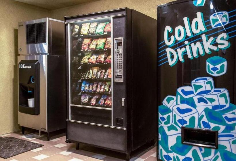 ホテル Executive Inn Westley,ca