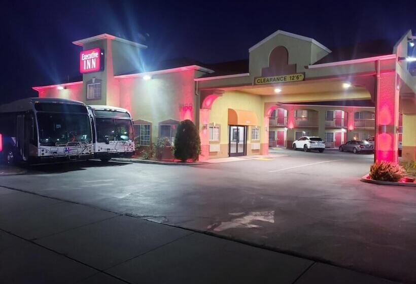 ホテル Executive Inn Westley,ca