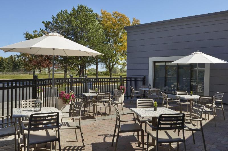 호텔 Four Points By Sheraton Hamilton Stoney Creek