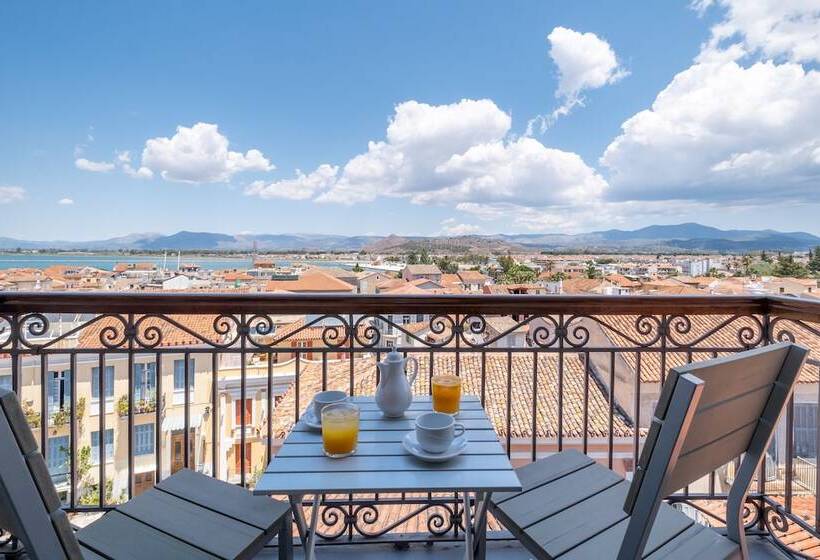 هتل Grand Sarai Nafplio