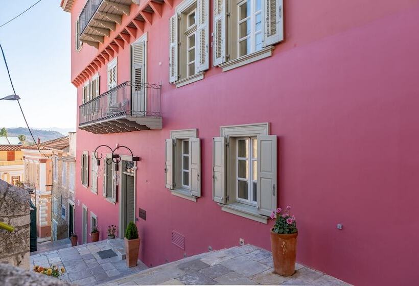 هتل Grand Sarai Nafplio