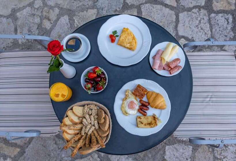 هتل Grand Sarai Nafplio
