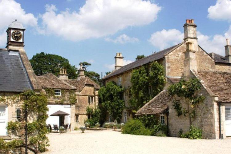 ホテル Guyers House