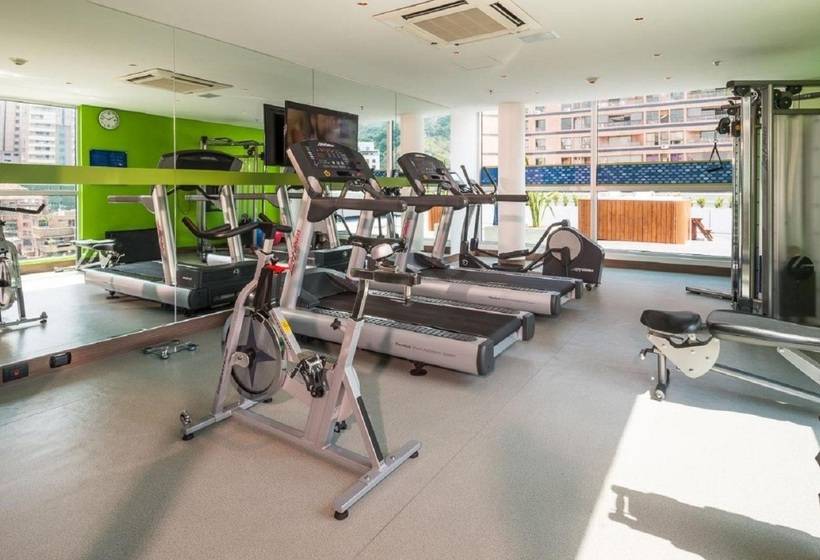 هتل Hampton By Hilton Cali, Colombia