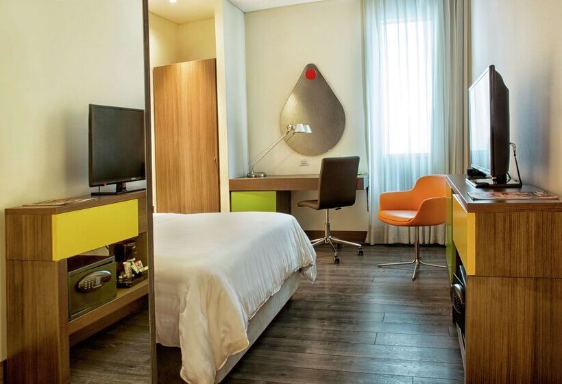 هتل Hampton By Hilton Cali, Colombia