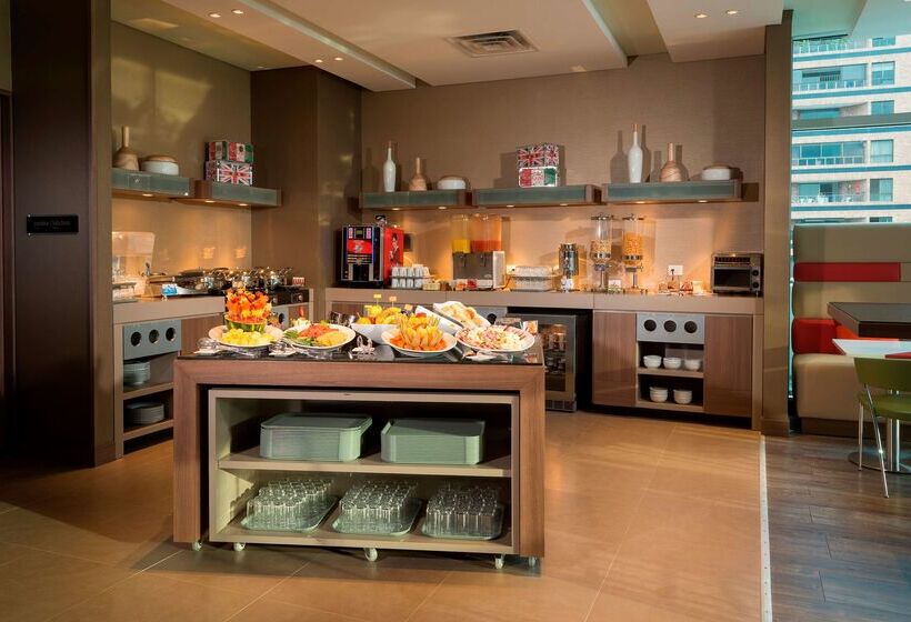 ホテル Hampton By Hilton Cali, Colombia