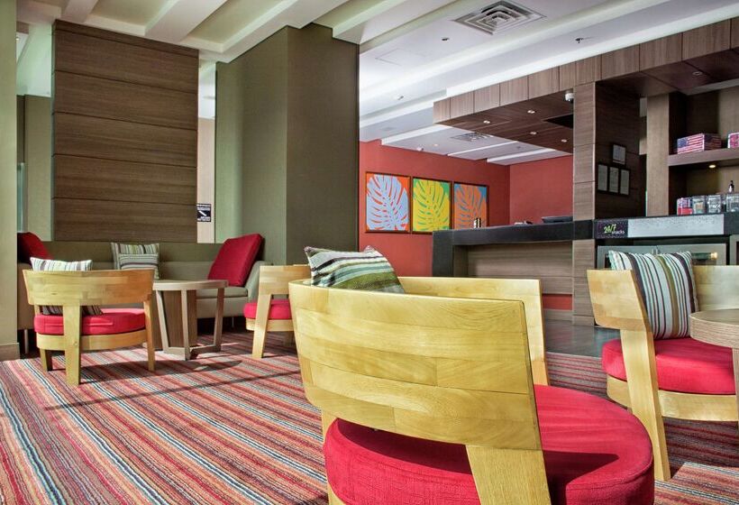 ホテル Hampton By Hilton Cali, Colombia