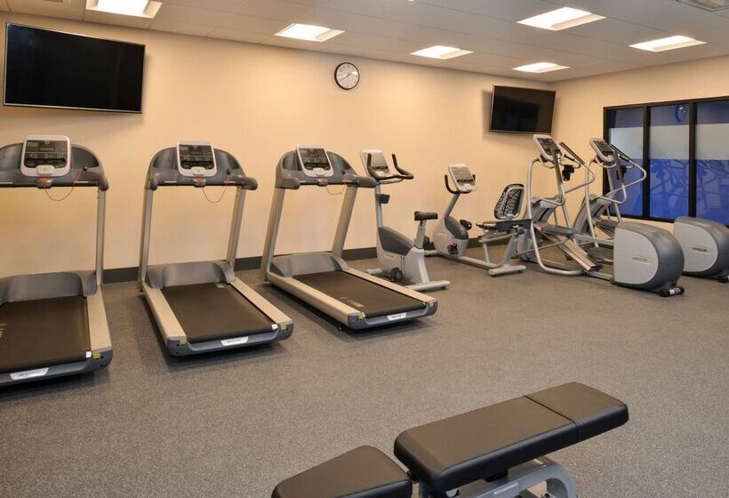 בית מלון כפרי Hampton Inn & Suites Cincinnatimason