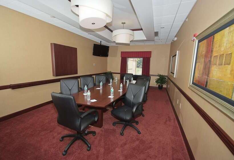 فندق Hampton Inn & Suites Vineland