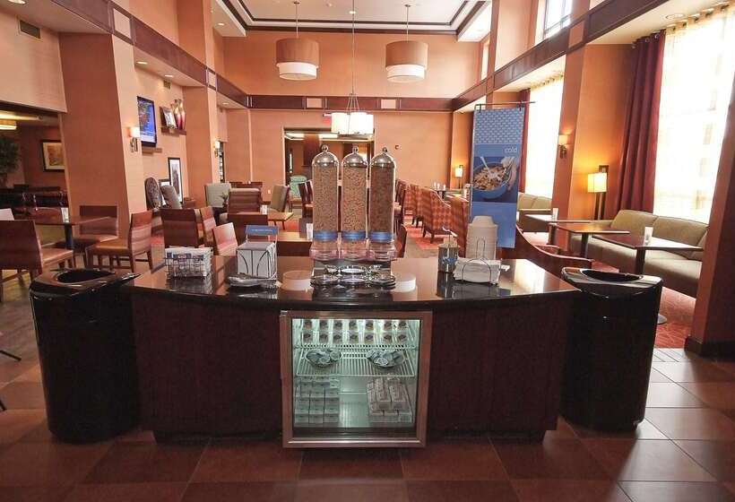 فندق Hampton Inn & Suites Vineland