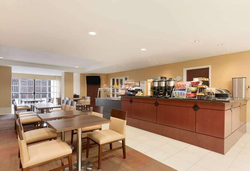 فندق Hawthorn Extended Stay By Wyndham College Station