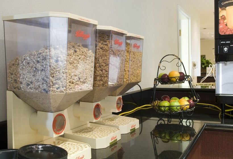 فندق Hawthorn Extended Stay By Wyndham College Station