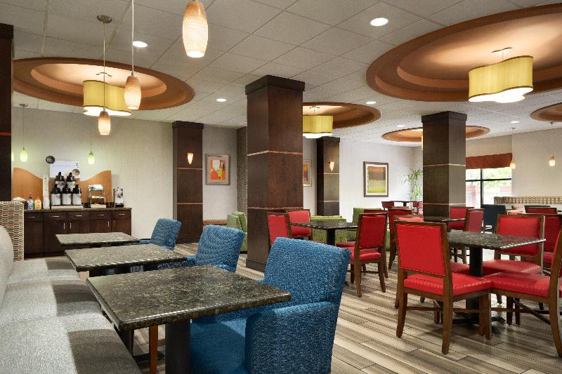 فندق Holiday Inn Express & Suites Knoxville Clinton, An Ihg