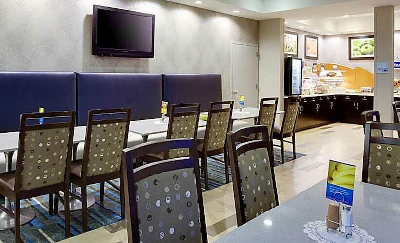 Holiday Inn Express Hotel & Suites Meadowlands Area, An Ihg