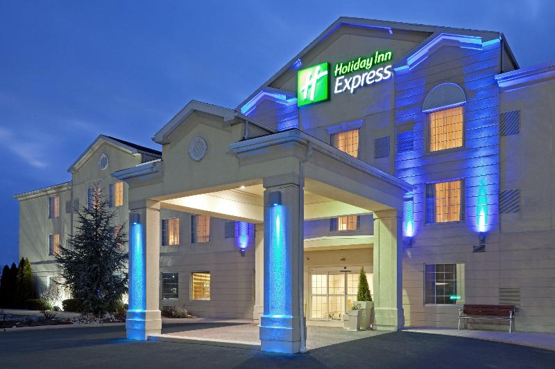 Holiday Inn Express Hotel & Suites Reading, An Ihg