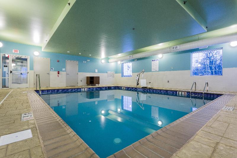 Holiday Inn Express Hotel & Suites Reading, An Ihg