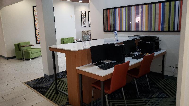 Holiday Inn Express Hotel And Suites Weslaco, An Ihg