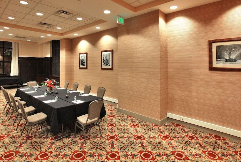 בית מלון כפרי Holiday Inn Express Baltimoredowntown