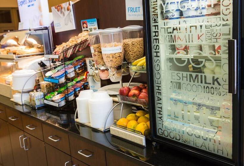 בית מלון כפרי Holiday Inn Express Baltimoredowntown