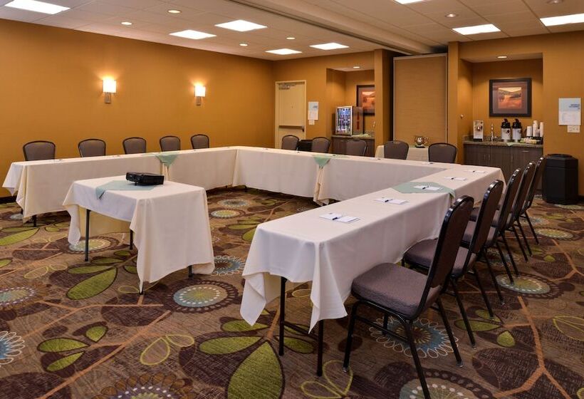 فندق Holiday Inn Express Pocatello, An Ihg