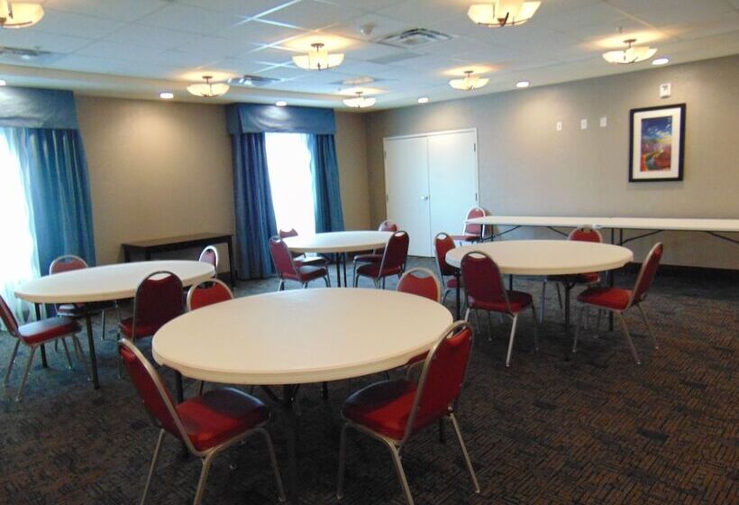 فندق Holiday Inn Express & Suites Springville South Provo Area, An Ihg