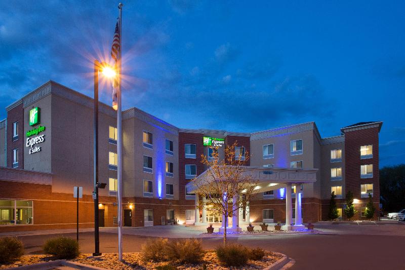 فندق Holiday Inn Express & Suites Denver North   Thornton, An Ihg