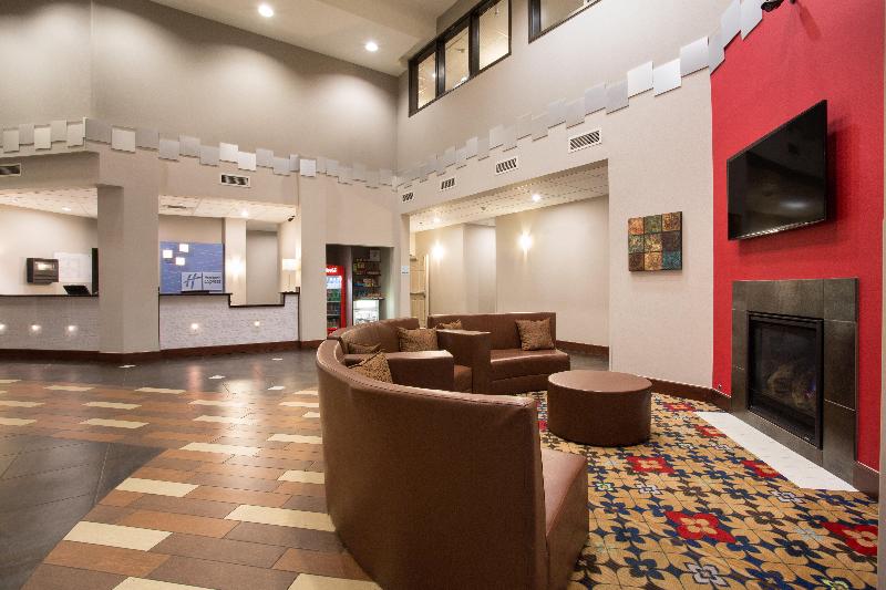 فندق Holiday Inn Express & Suites Denver North   Thornton, An Ihg