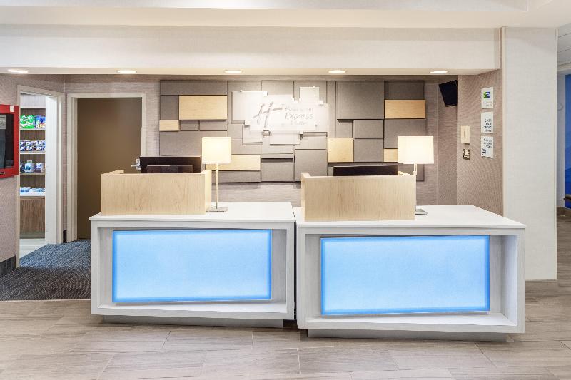 فندق Holiday Inn Express & Suites Tilton, An Ihg