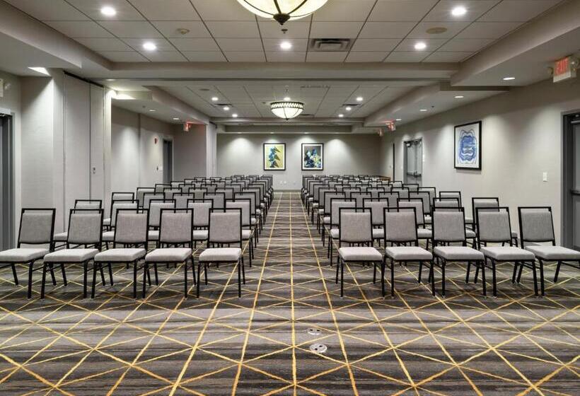 Отель Holiday Inn Raleigh Durham Airport, An Ihg