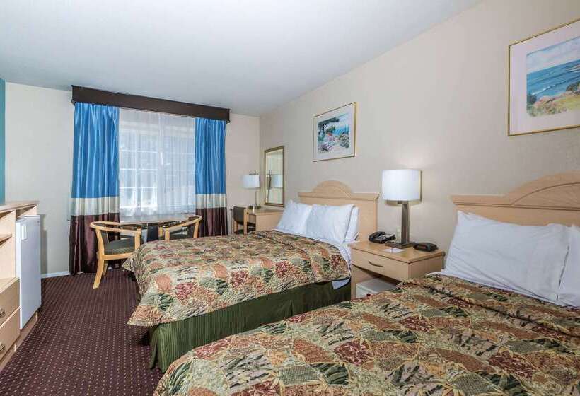 فندق Howard Johnson By Wyndham Santa Cruz Beach Boardwalk