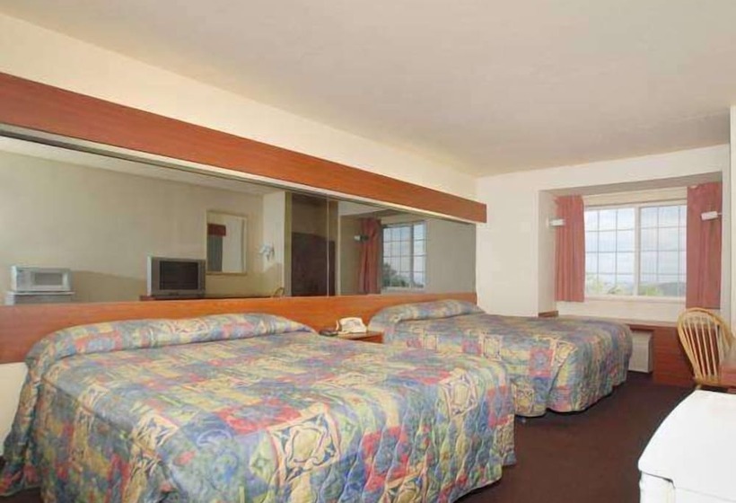 فندق St Clair Inn And Suites