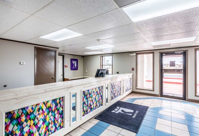 فندق Americas Best Value Inn Searcy