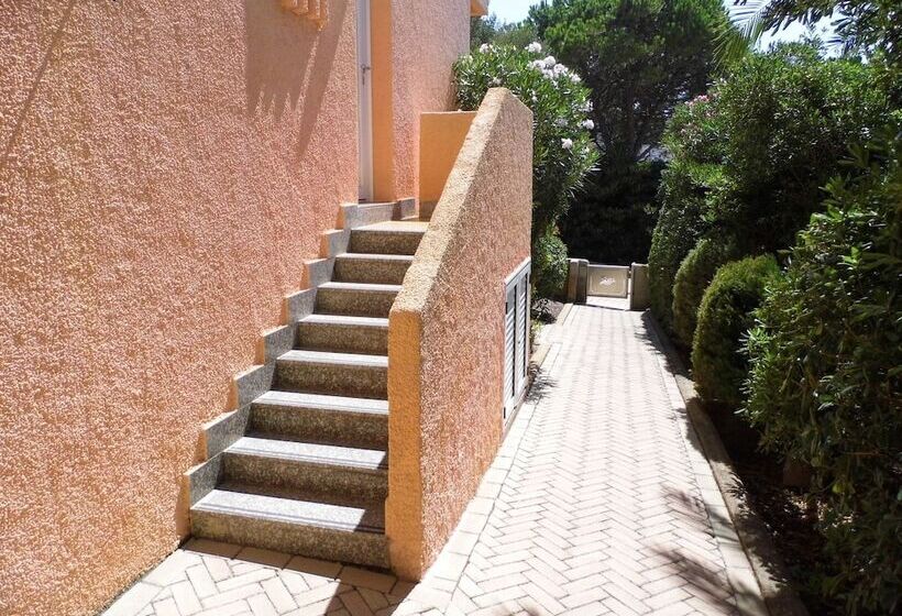 Le Nereidi Hotel & Residence Con Piscina Tennis Fitness Parcheggio Coperto Sala Conferenze