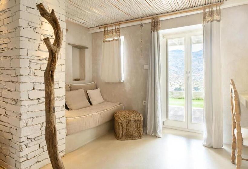 هتل Levantes Ios Boutique