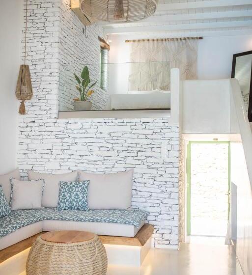 هتل Levantes Ios Boutique