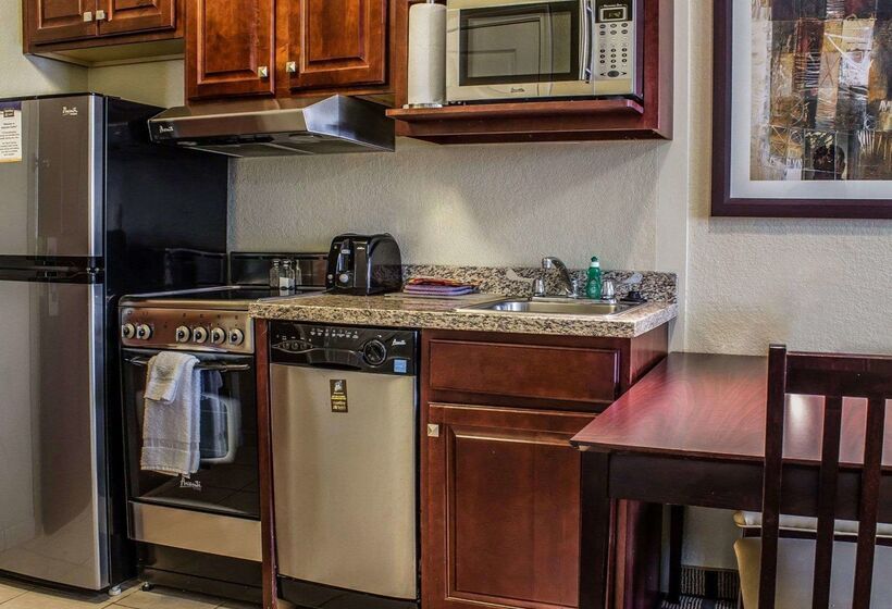 酒店 Mainstay Suites Coralville  Iowa City