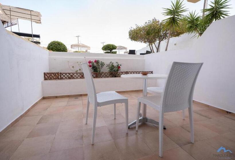 בית מלון כפרי Casa Blue Sarantis